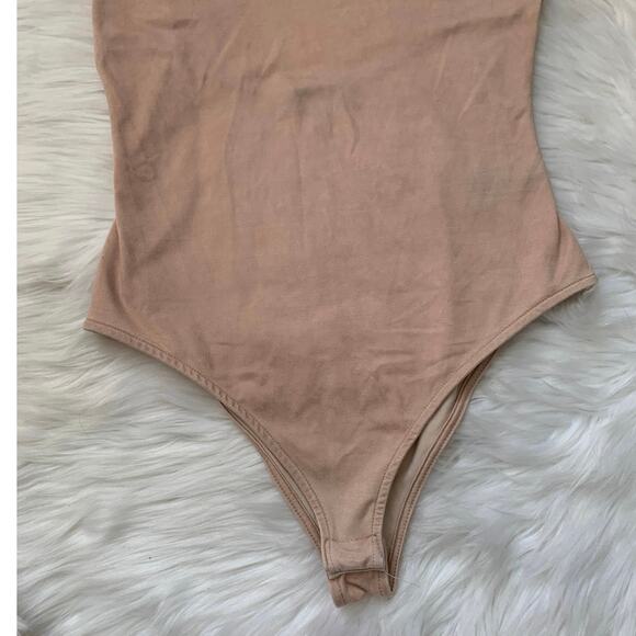 Lulu’s Blush Pink Super Soft Sleeveless Thong Bodysuit Small - Picture 3 of 10